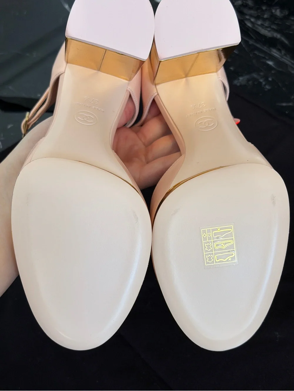 CHANEL 💛chanel💛 interlocking